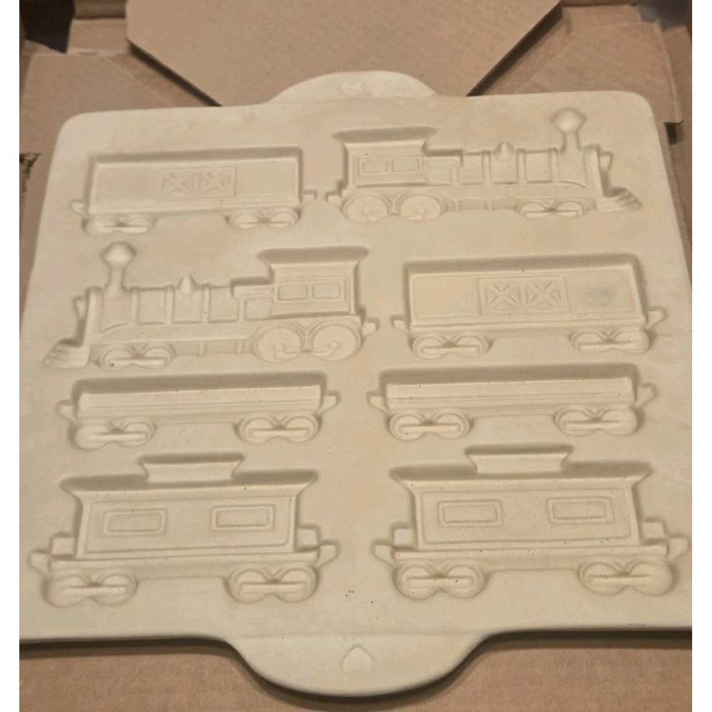 Pampered Chef Gingerbread Home Town Train Cookie Holiday Mold 1806 Original Box